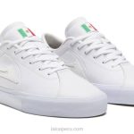 cuero blanco 6XTR108Lakai flaco 2